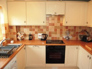 Dishwasher, cookware/dishes/utensils