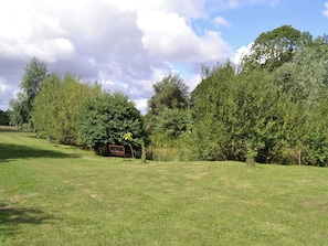 Property grounds - Rose Cottage - B6009 (Scarning, near Dereham)