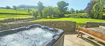 7 bedroom accommodation in Plush, near Piddletrenthide