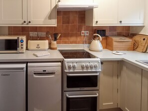 Dishwasher, high chair, cookware/dishes/utensils - Ground Floor: 
Living room: TV, Freesat, Open Fire
Dining room. (Gayle near Hawes)