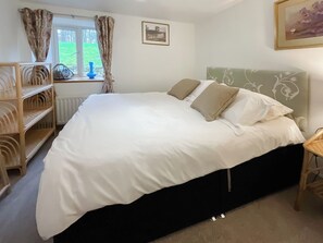 3 bedrooms, free WiFi, bed sheets