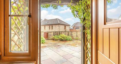 2 bedroom accommodation in Lydney