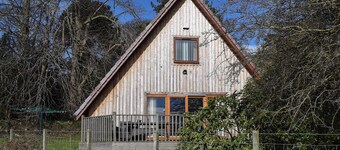 3 bedroom accommodation in Oakley, near Dunfermline