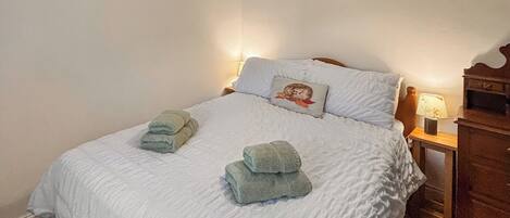 3 soverom, wi-fi (inkludert) og sengetøy