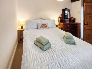 3 bedrooms, WiFi (free), bed sheets - 3 bedroom accommodation in Blawith, near Coniston (Blawith, near Coniston)