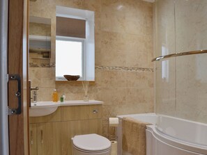 Towels - This holiday property makes for a great romantic getaway. (Ceres, near St Andrews)