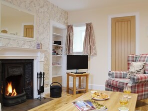 Interior - This holiday property makes for a great romantic getaway. (Ceres, near St Andrews)