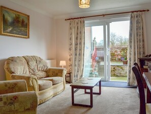 Living area - 1 bedroom accommodation in Apse Heath, near Shanklin (Apse Heath, near Shanklin)