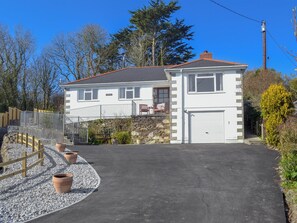 Exterior - 3 bedroom accommodation in Coverack, near Helston (Coverack, near Helston)
