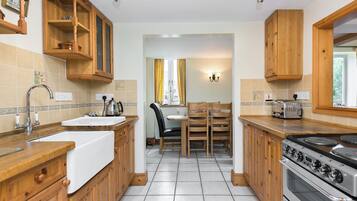 Dishwasher, high chair