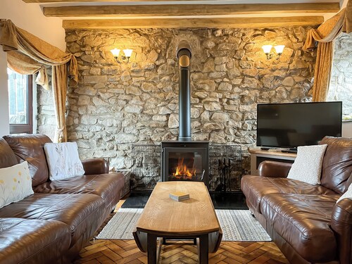 Honeysuckle Cottage - 27880