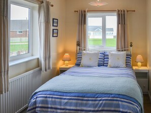 3 bedrooms, free WiFi, bed sheets