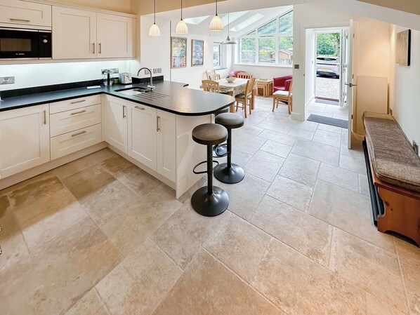 Oven, dishwasher, freezer