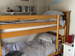 3 chambres, accès au Wi-Fi (inclus), literie fournie