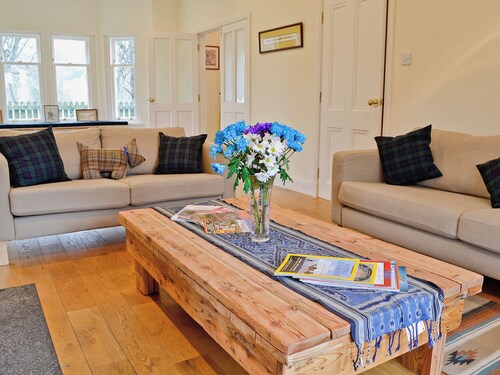 5 bedroom accommodation in Aberlour