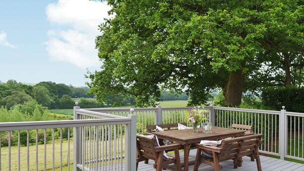 Outdoor dining - 2 bedroom accommodation in Uplowman, near Tiverton (Uplowman, near Tiverton)