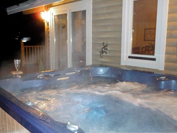Baignoire à remous extérieure