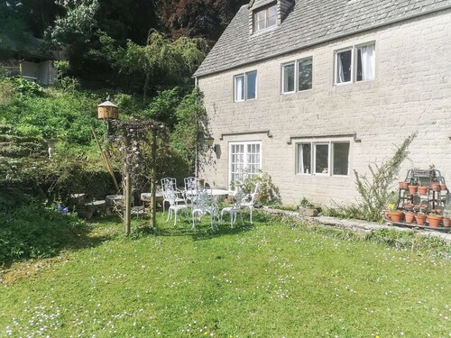 2 Schlafzimmer Unterkunft in Pitchcombe, near Painswick