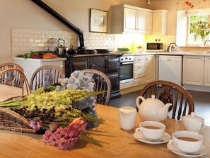 Dishwasher - 5 bedroom accommodation in Kildale, near Whitby (Kildale, near Whitby)