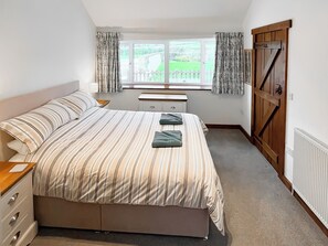 2 bedrooms, free WiFi, bed sheets