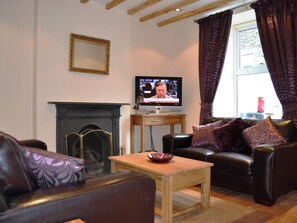 Fireplace - 2 bedroom accommodation in Bowness on Windermere (Bowness on Windermere)