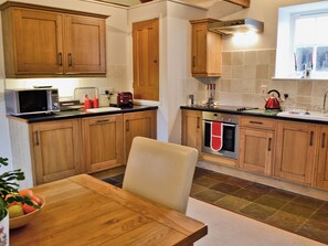 Dishwasher - Penno Cottage - 24440 (Bodmin)