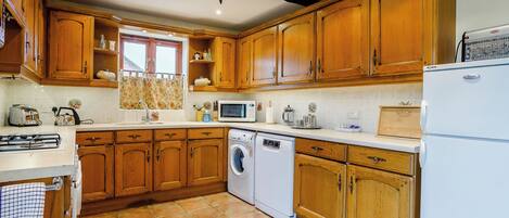 Lave-vaisselle, chaise haute