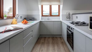 Private kitchen - 4 bedroom accommodation in Wroxham (Wroxham)