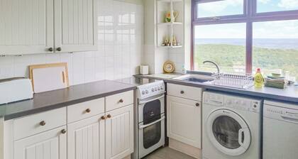 2 bedroom accommodation in Cinderford