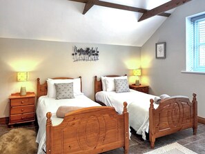 3 bedrooms, free WiFi, bed sheets - The Bran House- 23526 (Hareby, near Horncastle)