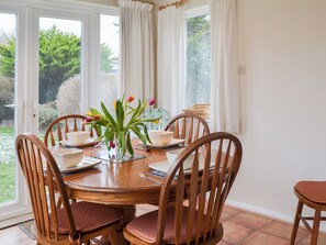 Dining - 3 bedroom accommodation in Ferring, Worthing (Ferring, Worthing)
