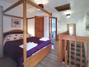 1 bedroom, free WiFi, bed sheets