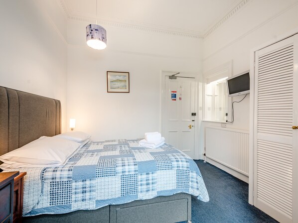 7 habitaciones, wifi gratis y ropa de cama 