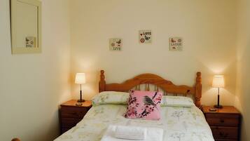 3 Schlafzimmer, kostenloses WLAN, Bettwäsche, Rollstuhlgeeignet