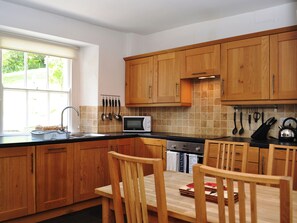 Oppvaskmaskin og kjøkkenutstyr