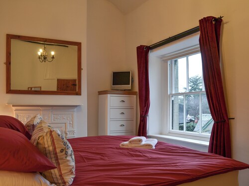 Super 2 bedroom cottage in the heart of Braithwaite village.