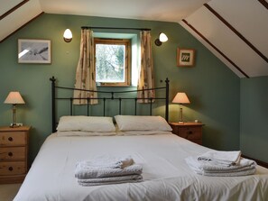 2 quartos, Wi-Fi de cortesia, roupa de cama