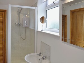 Towels - 1 bedroom accommodation in St Austell (St Austell)