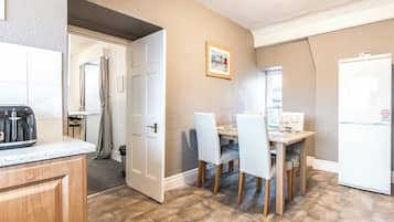 Dishwasher, high chair