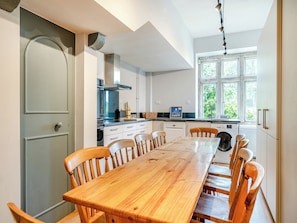 Dining - 11 bedroom accommodation in Hooke, near Beaminster (Hooke, near Beaminster)