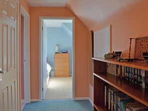 Interior - 2 bedroom accommodation in Upton (Upton)