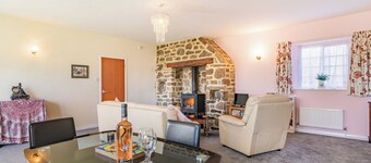 Feather Holme Farm Cottage