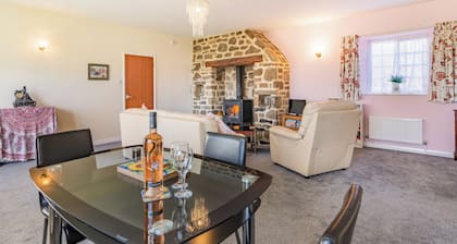 Feather Holme Farm Cottage