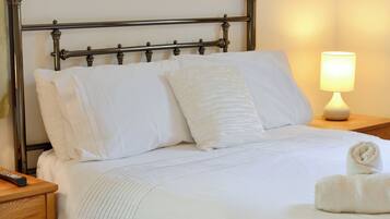 2 bedrooms, bed sheets