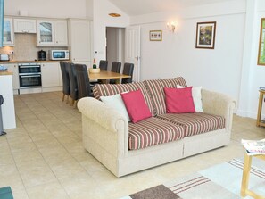 Living area - Spout Crag Boathouse (Windermere)
