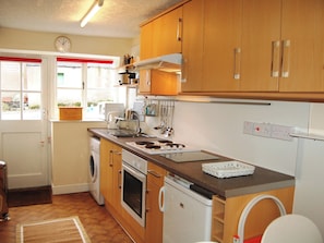 Cookware/dishes/utensils