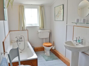 Towels - 3 bedroom accommodation in St Just, near Penzance (St Just, near Penzance)