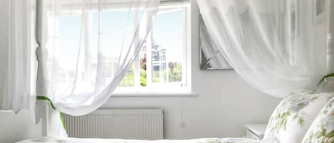 4 chambres, Wi-Fi gratuit, draps fournis