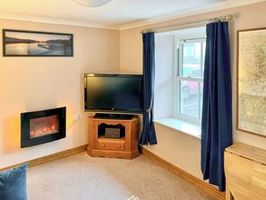 Living area - 1 bedroom accommodation in Keswick (Keswick)