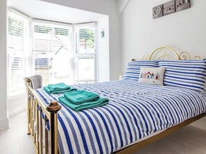 3 soverom, wi-fi (inkludert) og sengetøy